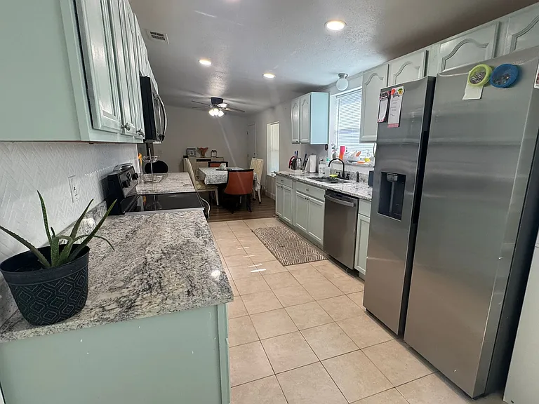 1430 Hilltop Rd — Photo 5