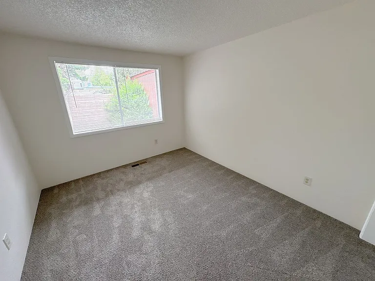 4195 Bristol Court — Photo 11