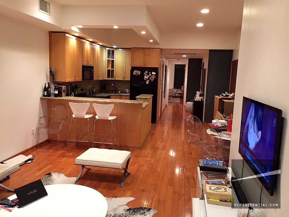 1st image of 2142 45th Ave APT 1
