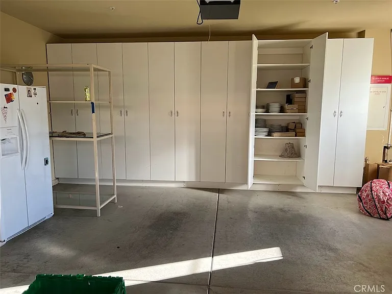 1583 Twin Oaks Cir — Photo 31