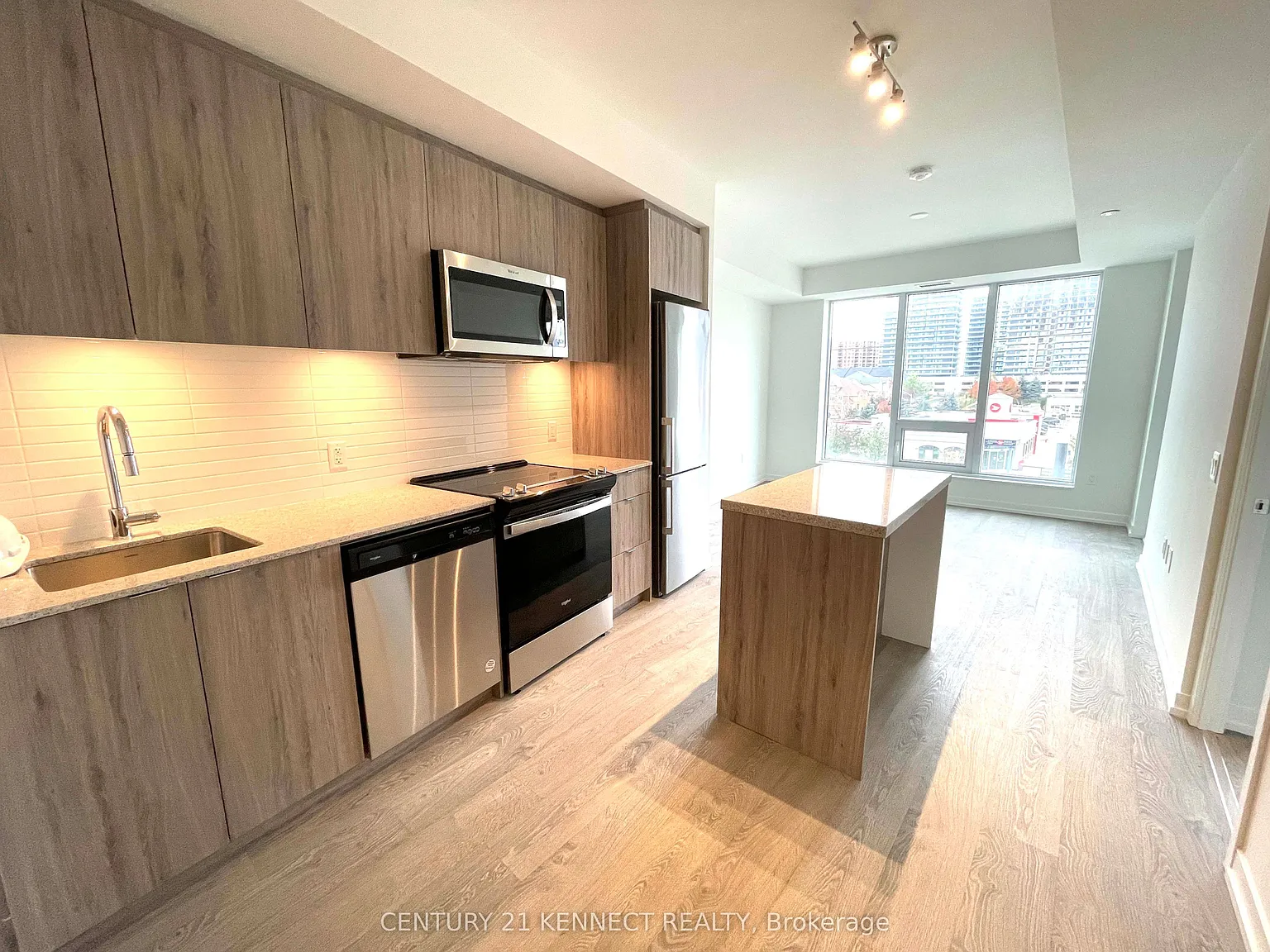 2 bed, $2,500 — Photo 4