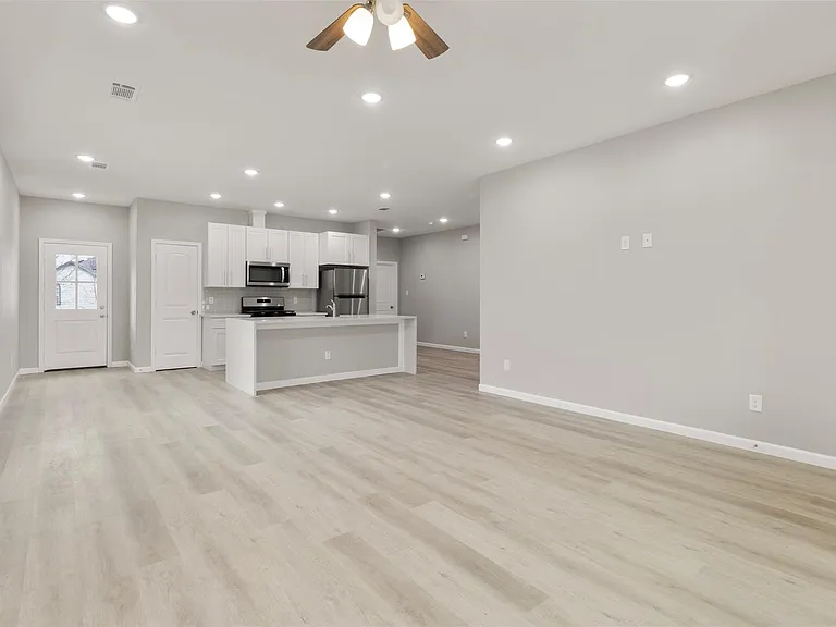 206 S Brownell St — Photo 3