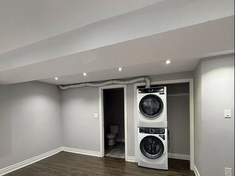 59 Cambridge Ave #BASEMENT — Photo 4