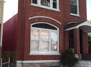 10406 S Ewing Ave, Chicago, IL 60617