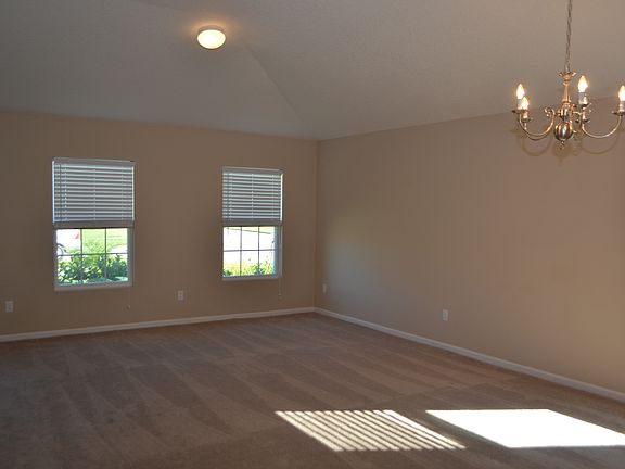 3rd image of 5324 Peach Blossom Blvd