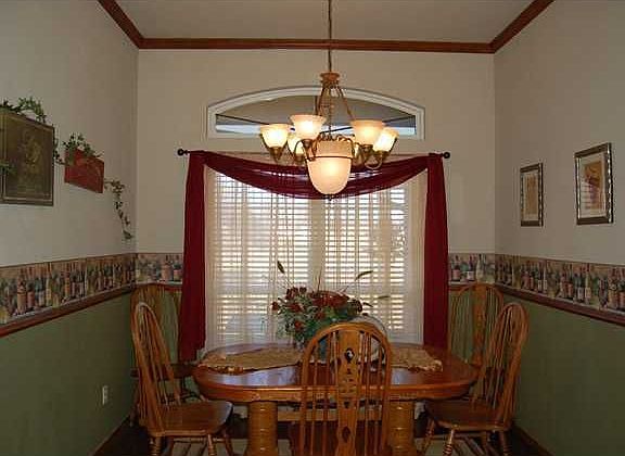 4th image of 1415 Jordan Dr