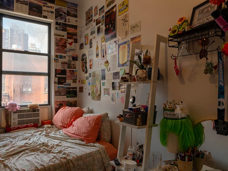 401 W 47th St #11 — Photo 15