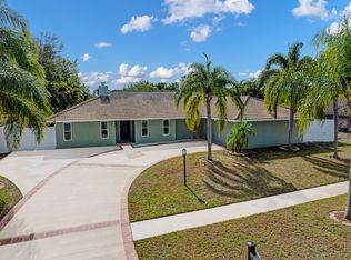 1826 SE Greendon Road, Port Saint Lucie, FL 34952