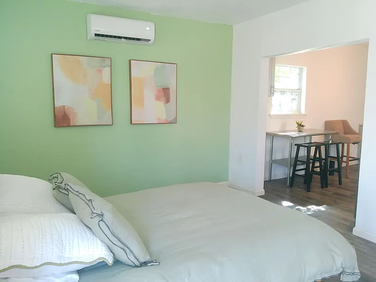 410 Indiana Ave — Photo 13