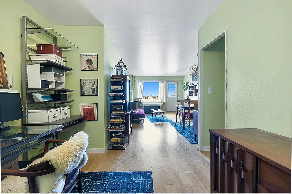 1020 Grand Concourse APT 12V photo 1