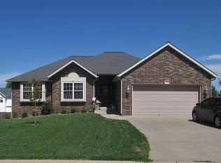 309 Ashmore Dr, Carl Junction, MO 64834
