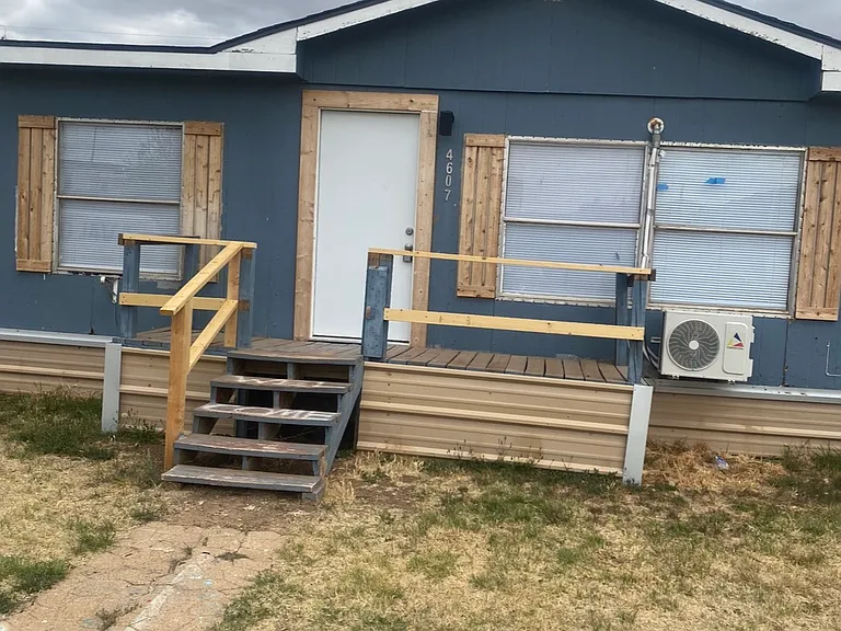 4607 Pioneer Ln — Photo 1