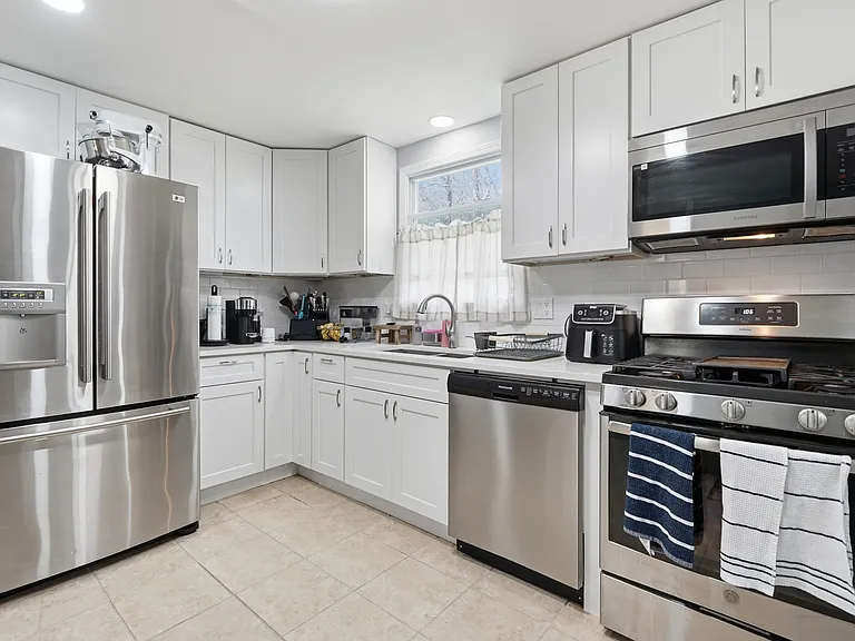1337 Muirforest Dr — Photo 3