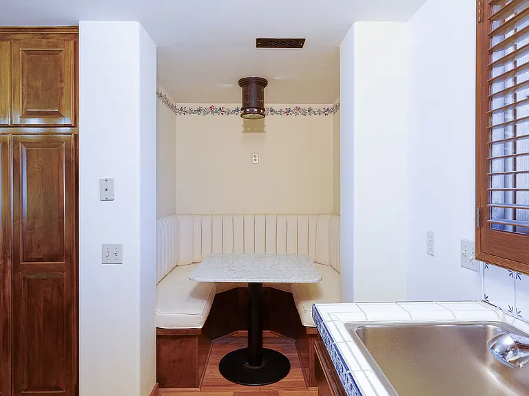 3265 Ocean Dr — Photo 11