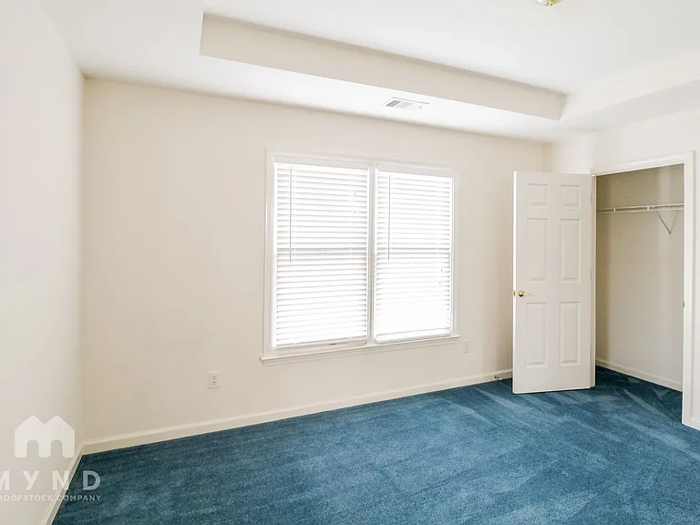 1220 Downyshire Dr — Photo 15