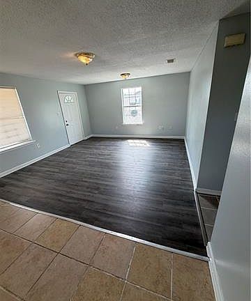 2nd image of 8812 Apple St