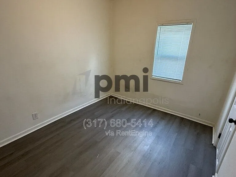 1308 W 4th St — Photo 21