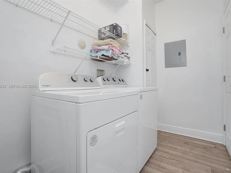3145 NE 184th St #5102 — Photo 15