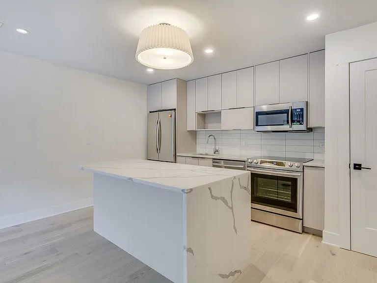 1Bed - Kitchen