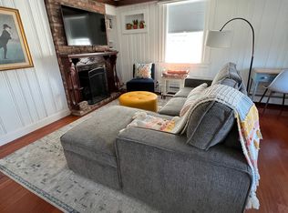 162 Pleasant St #1, Marblehead, MA 01945