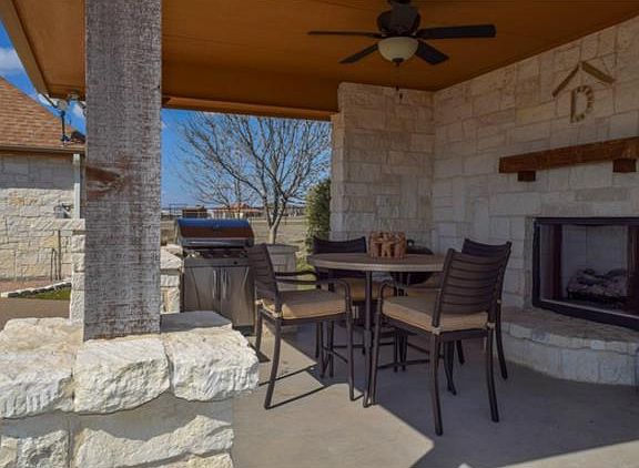 3rd image of 161 Silver Saddle Cir