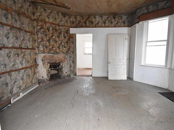 5th image of 1711 Kinney Ave