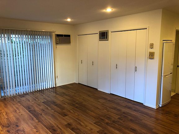2nd image of 1901 Pelham Ave APT 1