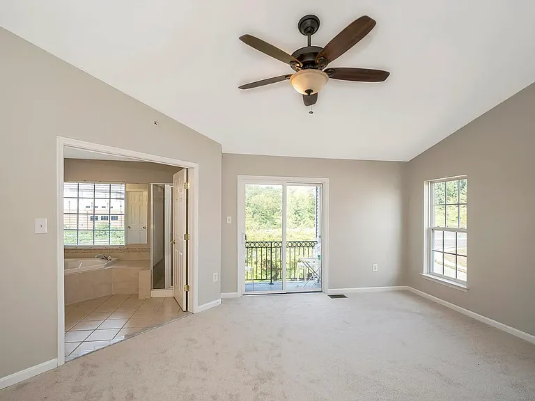 15505 John Diskin Cir — Photo 10