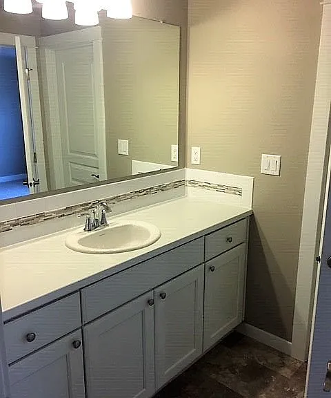 1831 NE Kristi Ct — Photo 14