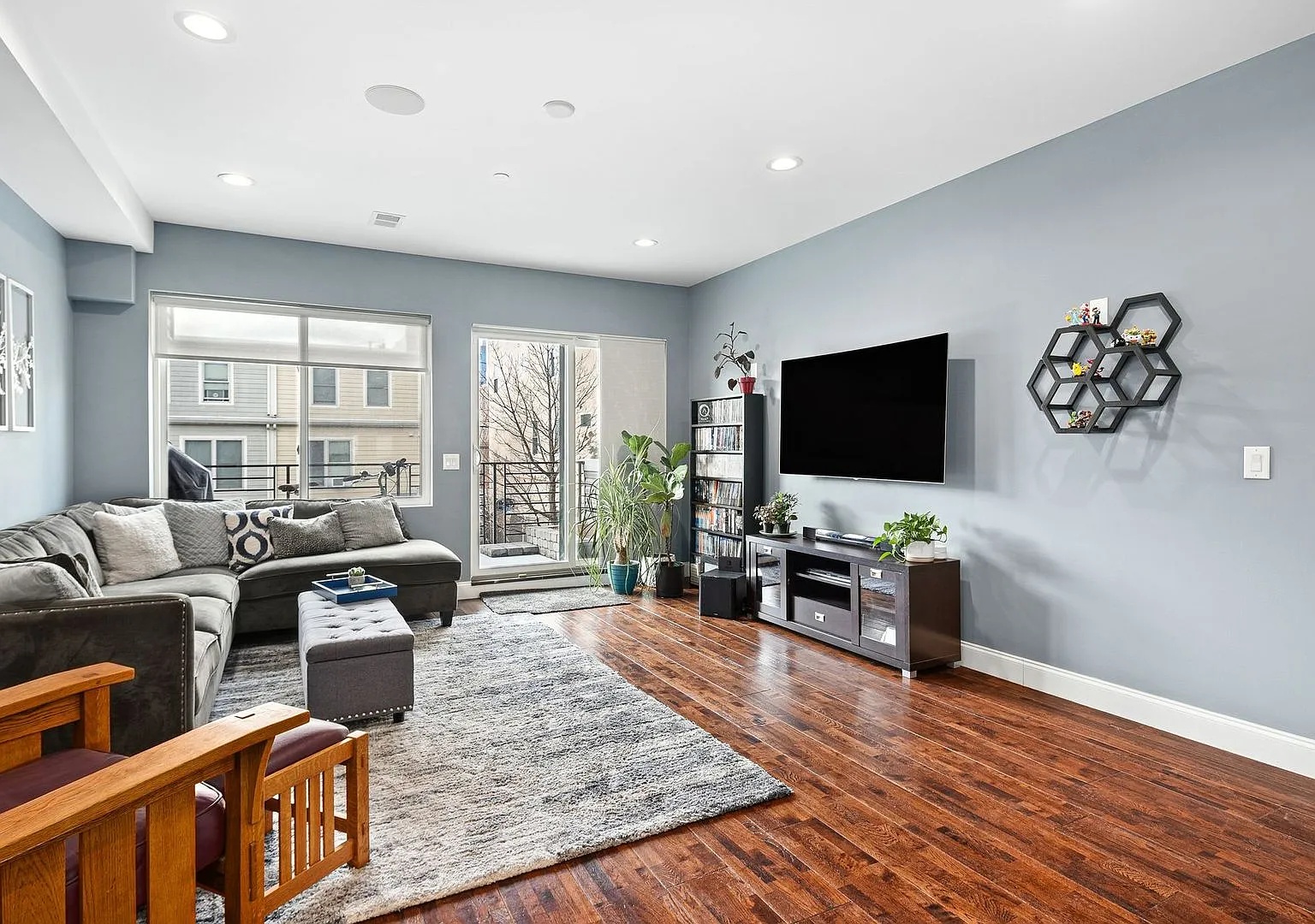 Premium Francisville Condo with Roofdeck! — Photo 4