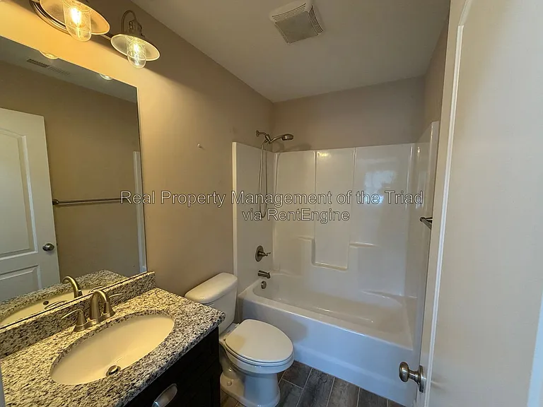 412 Stage Coach Trl — Photo 15