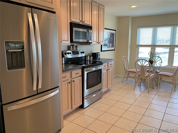 4th image of 362 Waters Edge Dr #32-2B
