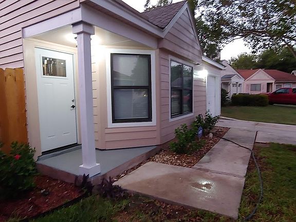 2nd image of 4025 Colonial Sun Dr