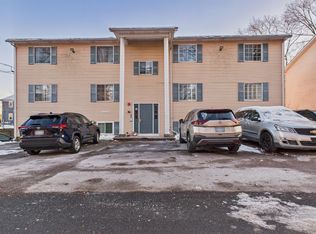 20 Oak St UNIT 1-6, North Providence, RI 02911