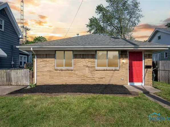 5520 299th St, Toledo, OH 43611