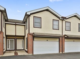 1821 Monroe Ct #4, Glenview, IL 60025