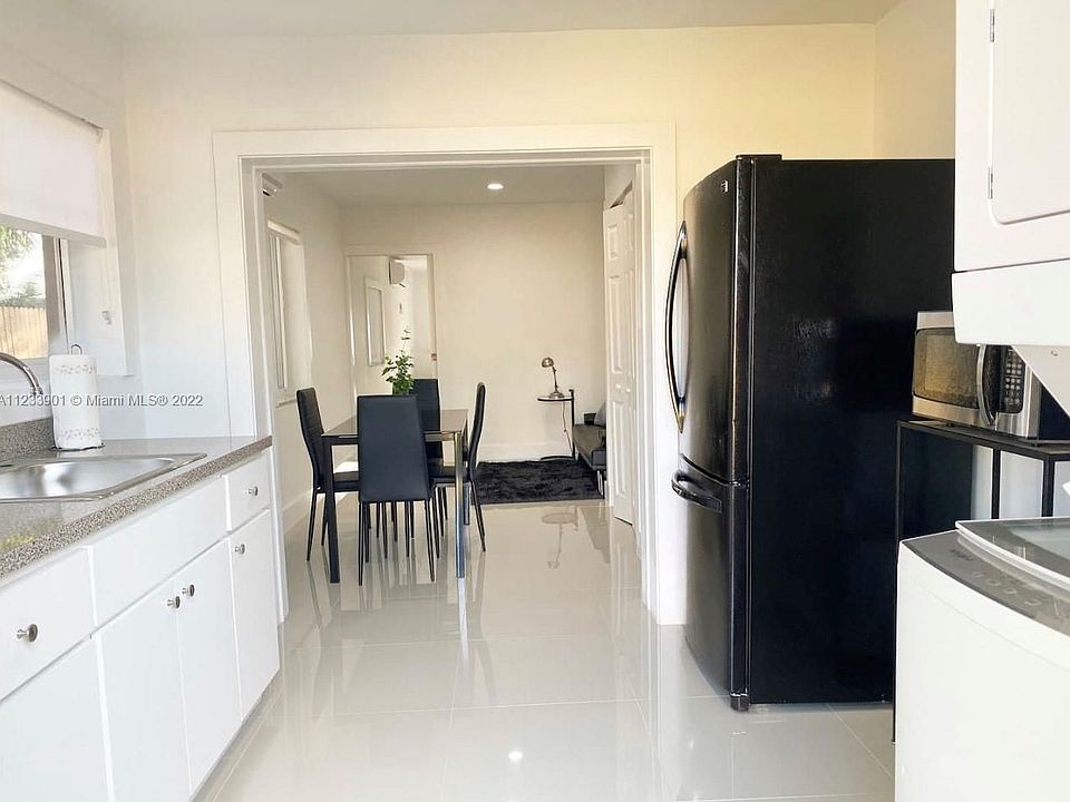 1st image of 670 Flagami Blvd APT 2