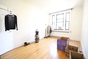 Rented by Dynamik Realty