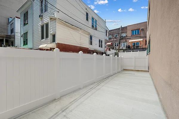 Rented by Primerock Real Estate Group Inc | media 5