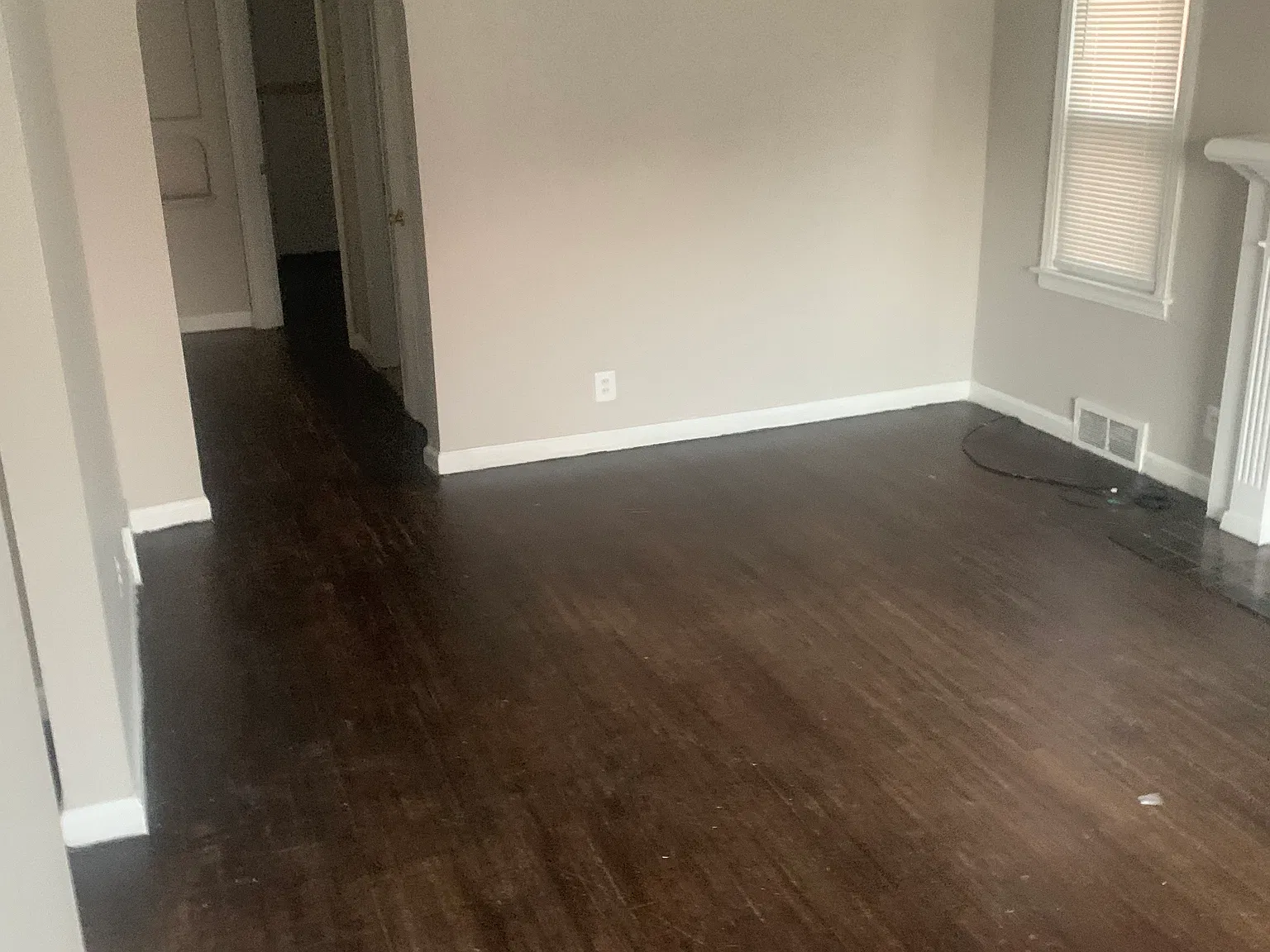 3 bed, 1.5 bath, 1007 sqft, $1,450 — Photo 4
