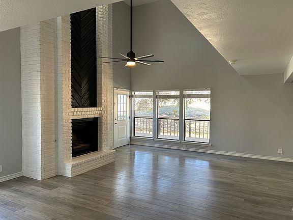 Livingroom with soaring ceiling!