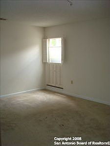 5th image of 16402 Burr Hill St