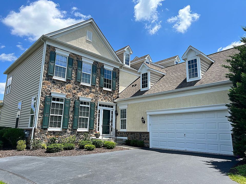 1st image of 805 Grist Mill Ln