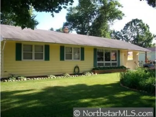 902 Westwood Dr SW, Alexandria, MN 56308