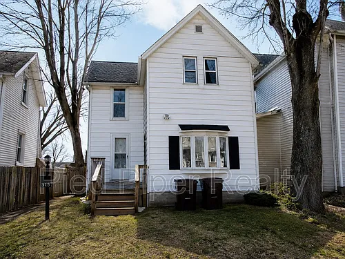 315 W Douglas St Photo 1