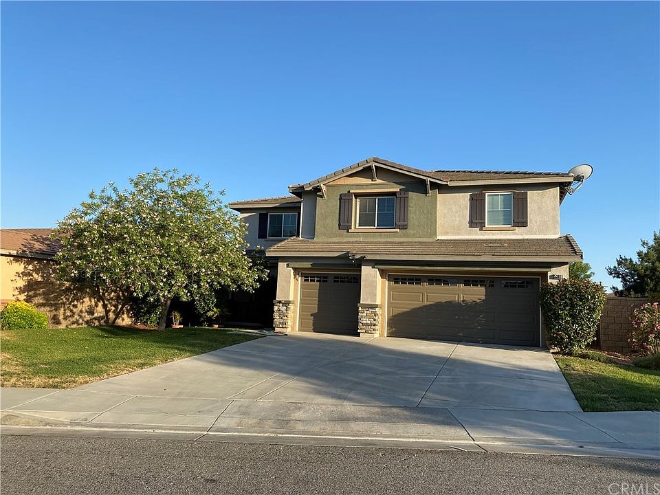 1st image of 53011 Belle Isis Ct