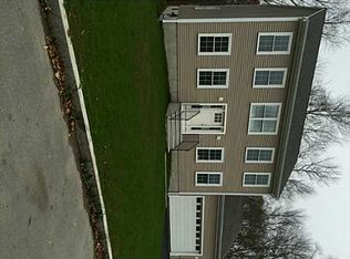 15 Colin Cir, Warren, RI 02885