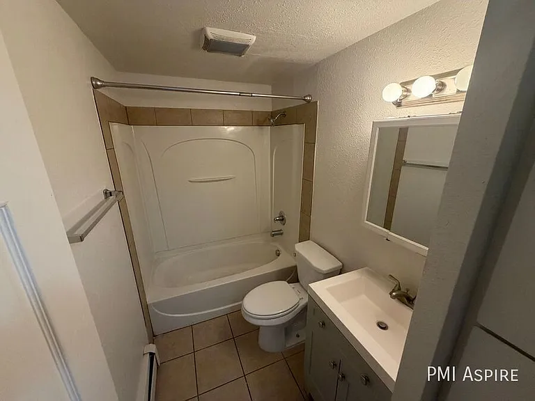 2924 Glendale Dr #6 — Photo 7