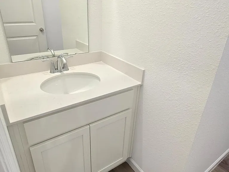 653 Holly Lakes Dr — Photo 11