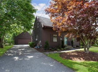 120 W Main St, North Kingstown, RI 02852
